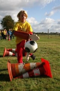 Lange Armen Spiel mieten bei Carpe Diem Events aus Kreis Heinsberg.