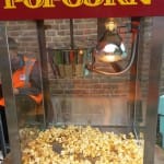 Popcornmaschine von Carpe Diem Events in Heinsberg, NRW, bereit für den Einsatz auf einer Veranstaltung mit frischem Popcorn.