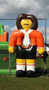 Fußballspiel Krawatte Schießen mieten in Kreis Heinsberg, NRW. Bei Carpe Diem Events.