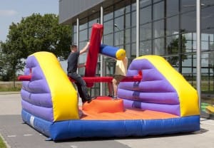 Pillow Fight mieten bei Carpe Diem Events aus Kreis Heinsberg.