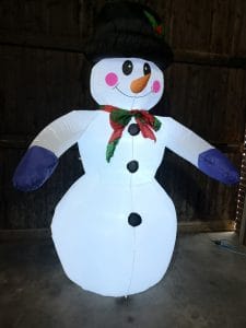 Aufblasbarer Schneemann Blau zu mieten bei Carpe Diem Events aus NRW.