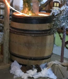 Großes Weinfass aus Holz mieten als deko bei Carpe Diem Events aus NRW.