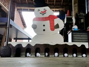 Schneemann Trou-Madame Schneemann Trou-Madame mieten bei Carpe Diem Events aus NRW.