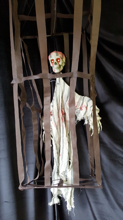 Halloween deko. Der gefangenen skelette gauner zu Mieten bei Carpe Diem Events