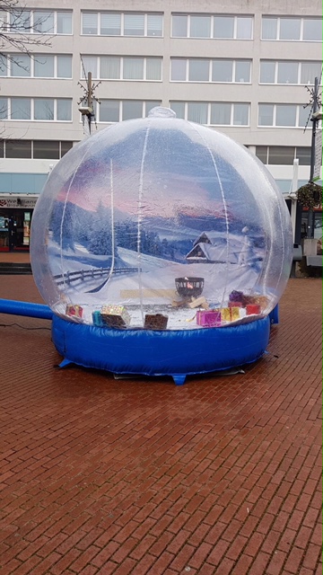 Snow globe is te huur bij Carpe Diem Events & Verhuur uit Limburg.